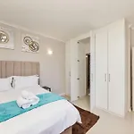 Modern Living In The Heart Of Cape Town