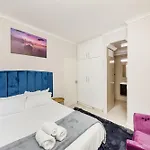 Modern Living In The Heart Of Cape Town